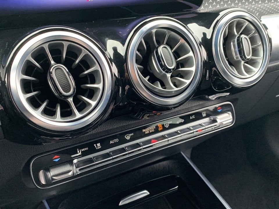 Mercedes EQB250+ AMG Line 5d