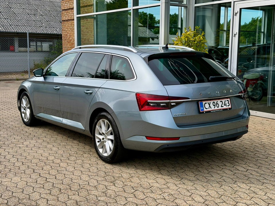 Skoda Superb 2,0 TDi 150 Business Executive Combi DSG 5d