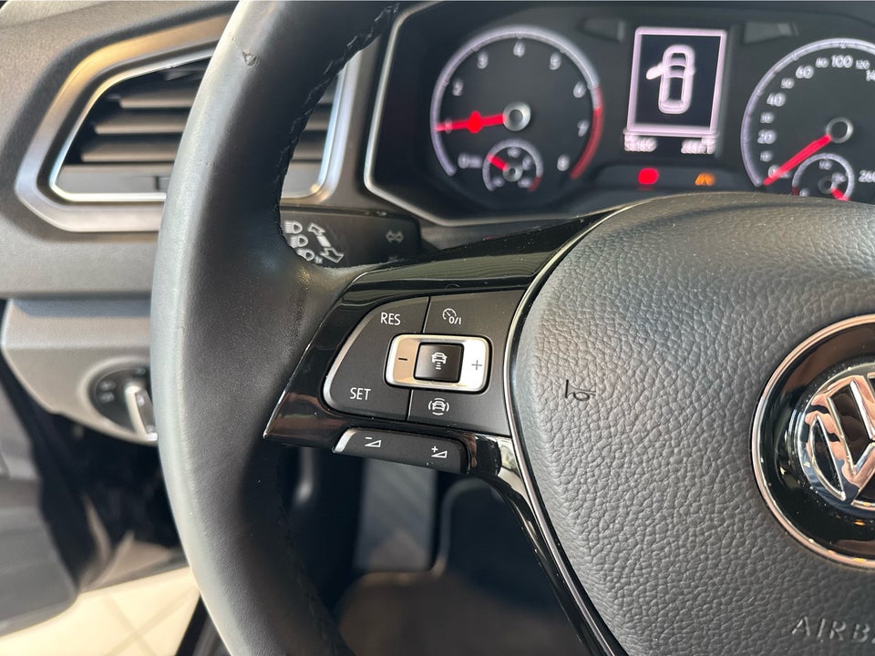 VW T-Roc 1,0 TSi 115 Style 5d