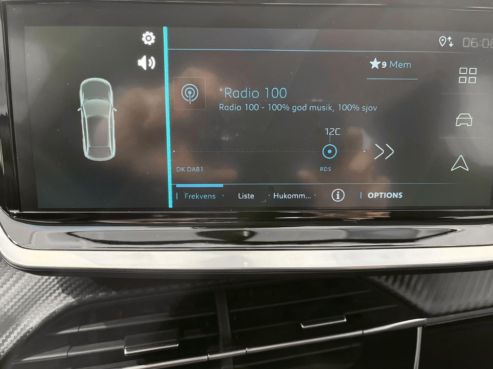 Peugeot e-208 50 Style 5d