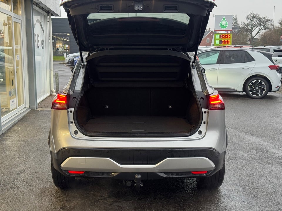 Nissan Qashqai 1,3 mHEV N-Connecta 5d