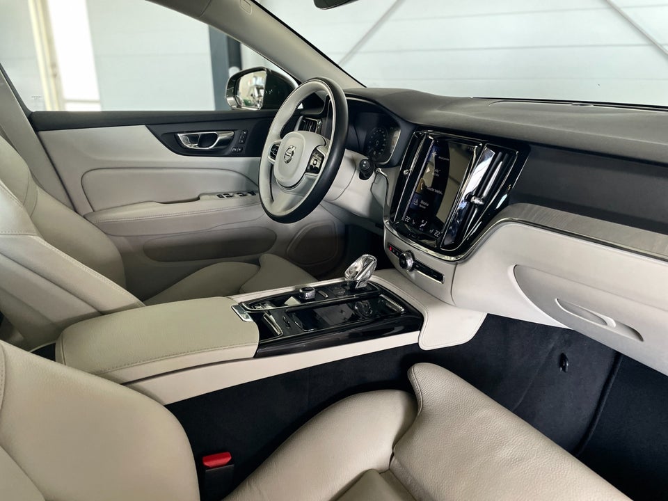 Volvo V60 2,0 T6 ReCharge Inscription aut. AWD 5d