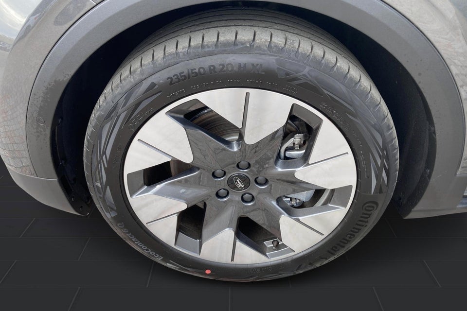 Ford Explorer 77 Premium Extended Range 5d