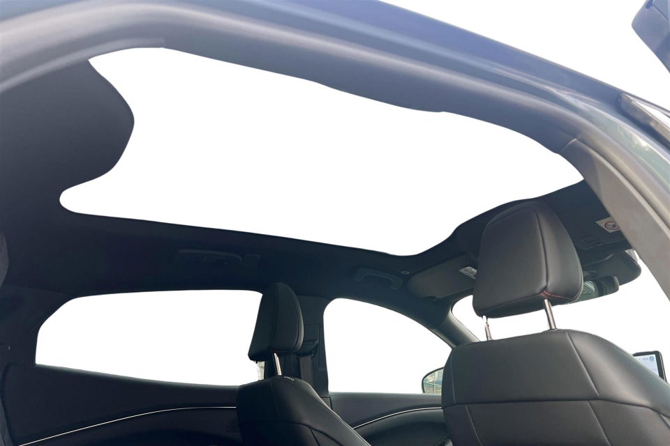 Ford Mustang Mach-E 75 Premium Standard Range AWD 5d