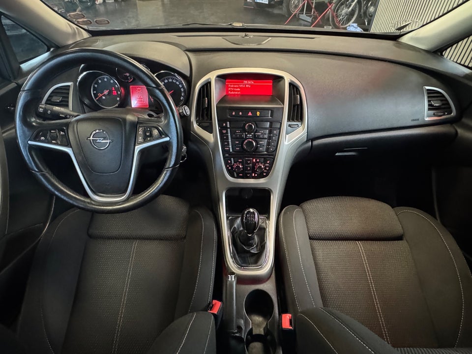 Opel Astra 1,4 T 140 Enjoy Sports Tourer 5d