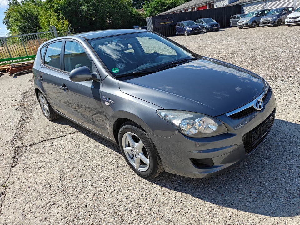Hyundai i30 1,4 CVVT Comfort 5d