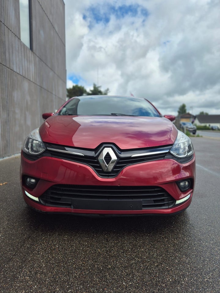 Renault Clio IV 1,5 dCi 90 Limited Sport Tourer 5d
