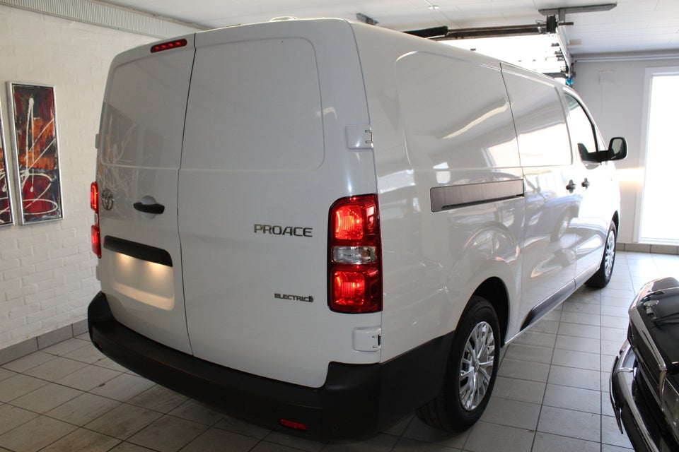 Toyota ProAce 75 Long Comfort Master