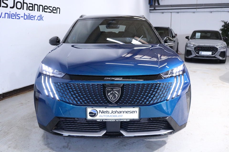 Peugeot e-5008 77 GT Pack 7prs 5d