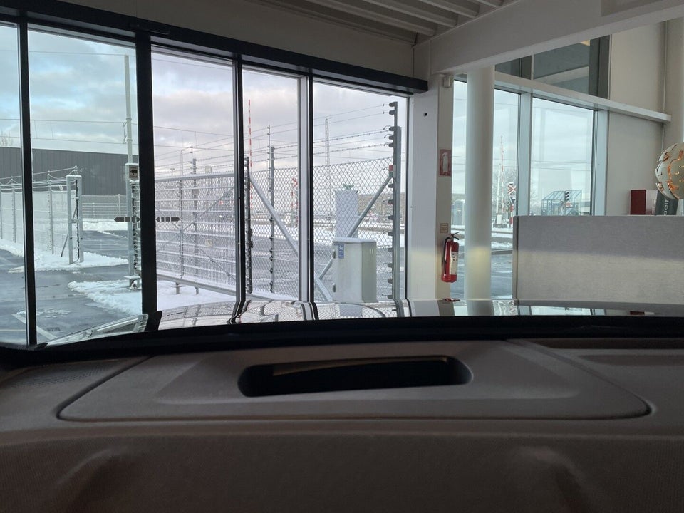 Ford Explorer 82 Premium Extended Range 5d