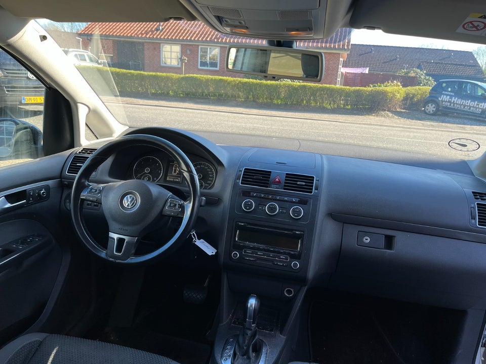 VW Touran 1,6 TDi 105 Comfortline DSG BM Van 5d