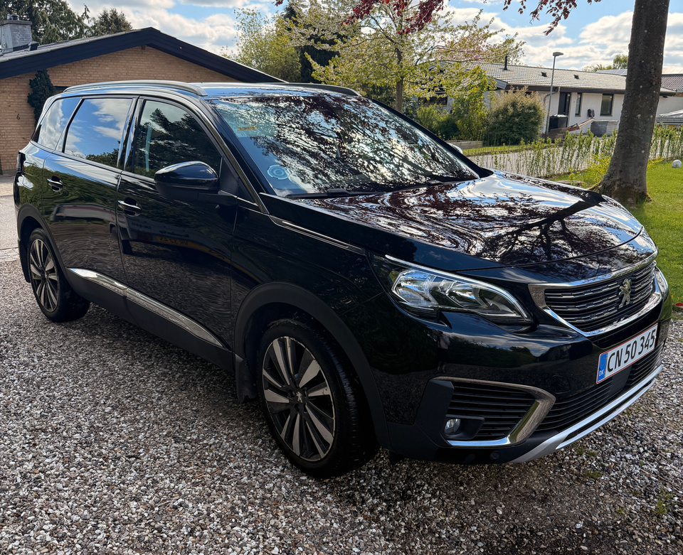 Peugeot 5008 1,2 PureTech 130 Allure EAT8 7prs 5d
