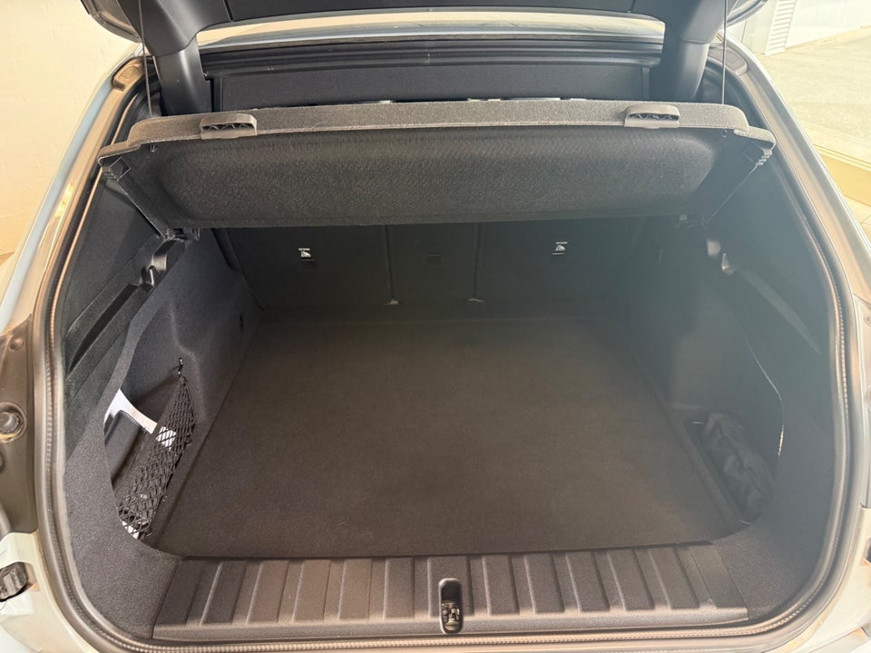 BMW iX2 eDrive20 M-Sport 5d