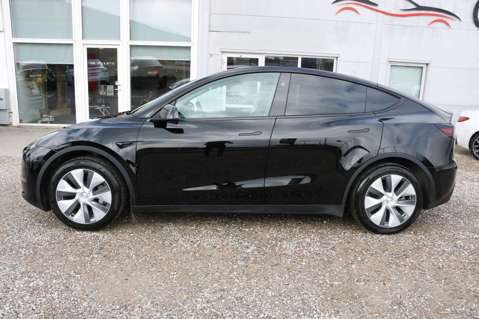 Tesla Model Y Long Range AWD 5d