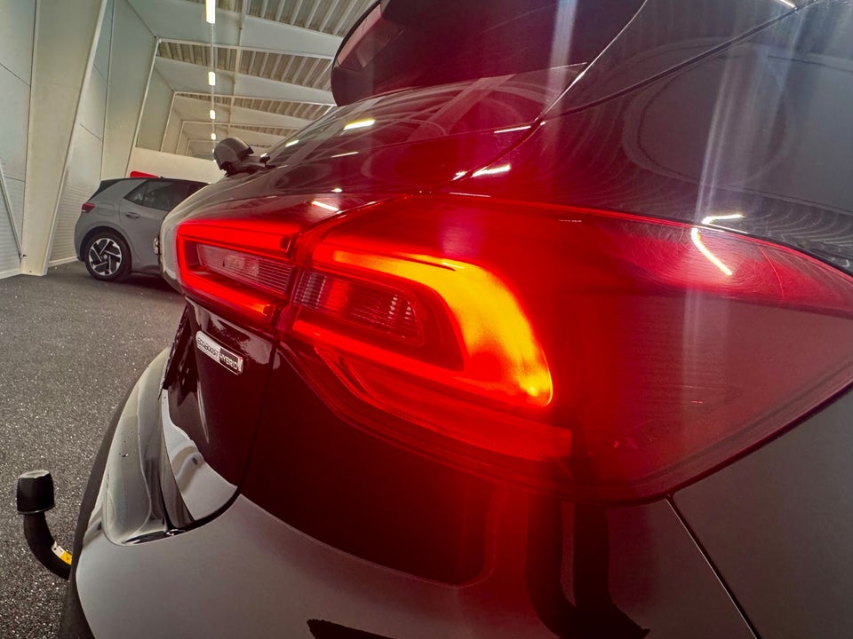 Ford Focus 1,0 EcoBoost mHEV Titanium 5d