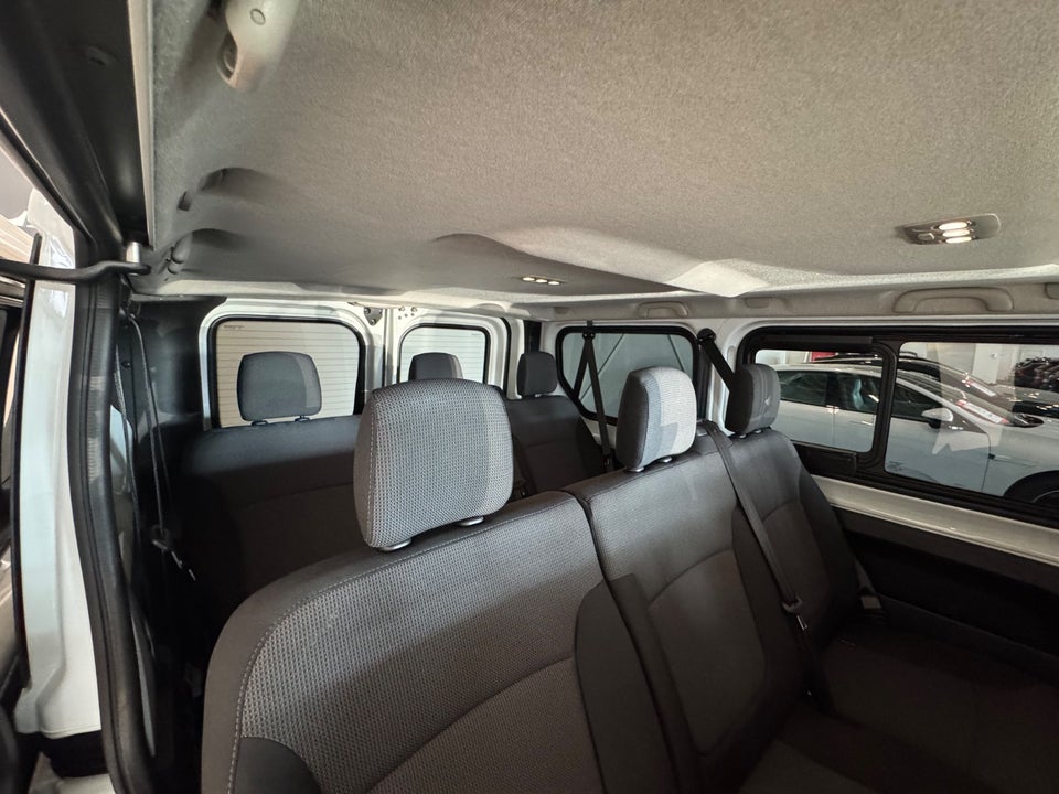 Nissan NV300 2,0 dCi 110 L1H1 Access Combi