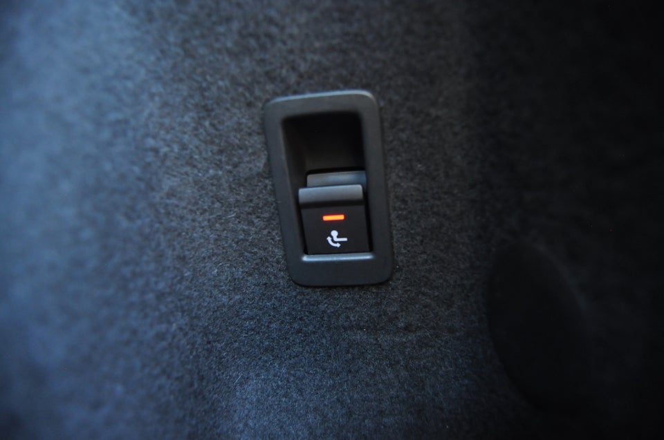 Audi Q3 45 TFSi e Attitude plus S-tr. 5d