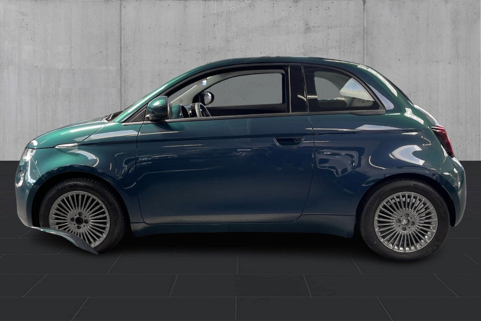 Fiat 500e 42 Icon Cabrio 2d