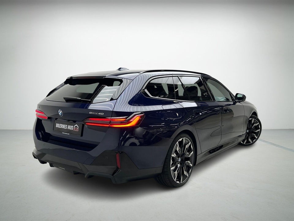 BMW i5 eDrive40 Touring Fully Charged M-Sport 5d