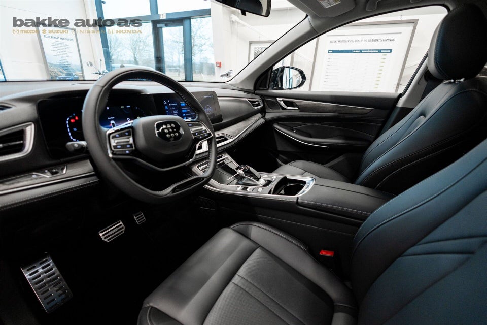 Navor E5 1,5 PHEV Rock 5d