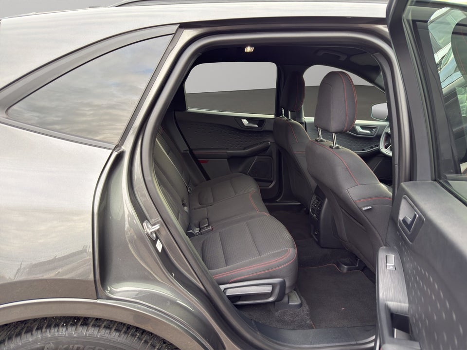 Ford Kuga 2,5 PHEV ST-Line X CVT 5d