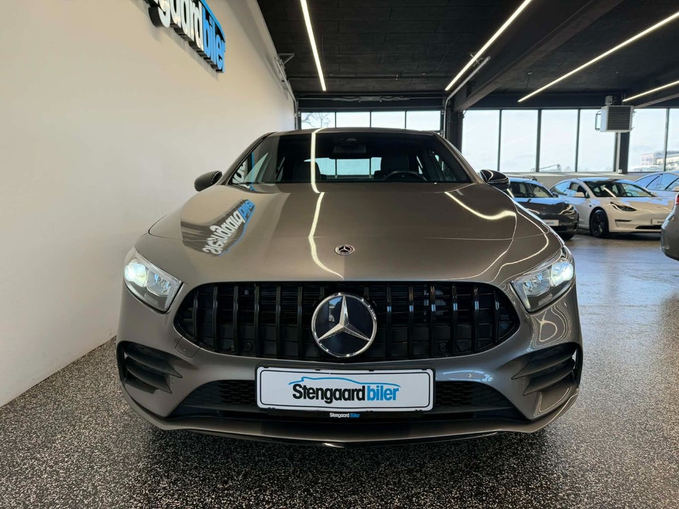 Mercedes A250 e 1,3 AMG Line Night Edition aut. 4d