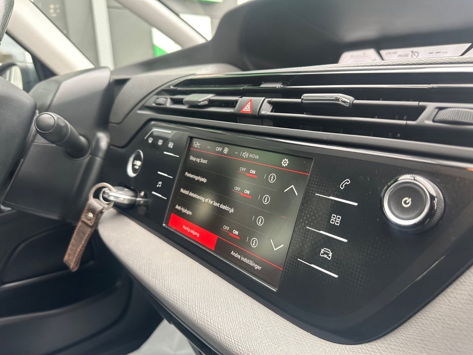 Citroën Grand C4 Picasso 1,2 PureTech 130 Intensive 7prs 5d
