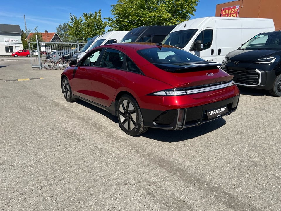 Hyundai Ioniq 6 53 Essential 4d