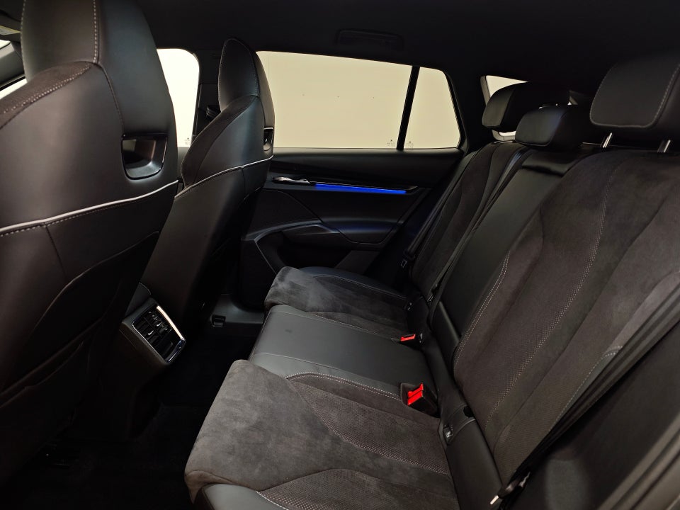 Skoda Enyaq 60 iV Sportline 5d