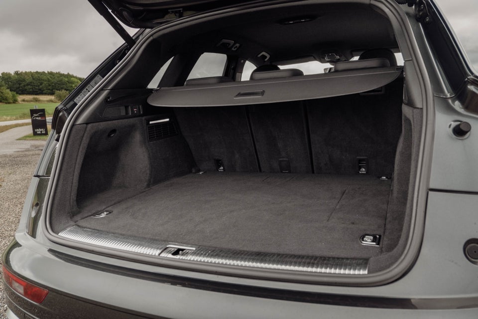 Audi Q5 50 TFSi e S-line quattro S-tr. 5d
