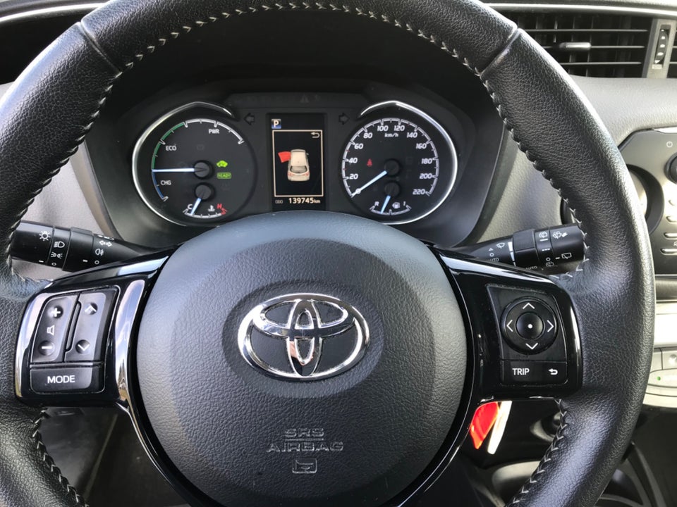 Toyota Yaris 1,5 Hybrid H2 e-CVT Van 5d