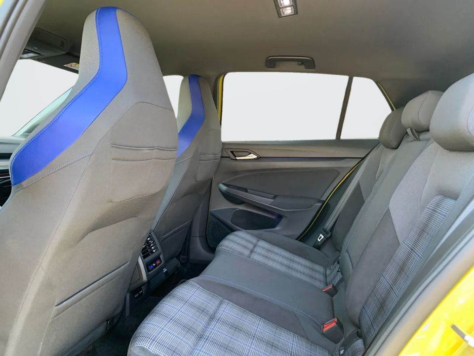 VW Golf VIII 1,4 GTE DSG 5d