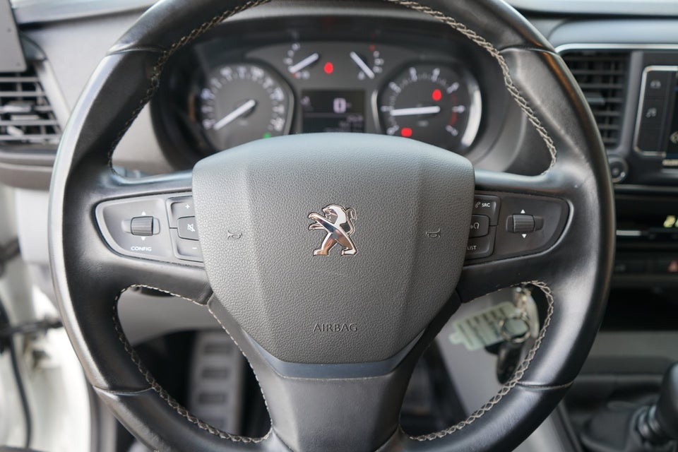 Peugeot Expert 2,0 BlueHDi 144 L2 Plus Van