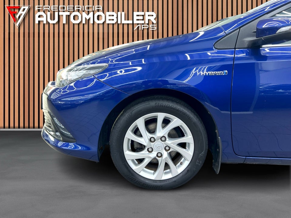 Toyota Auris 1,8 Hybrid H2 Comfort CVT 5d