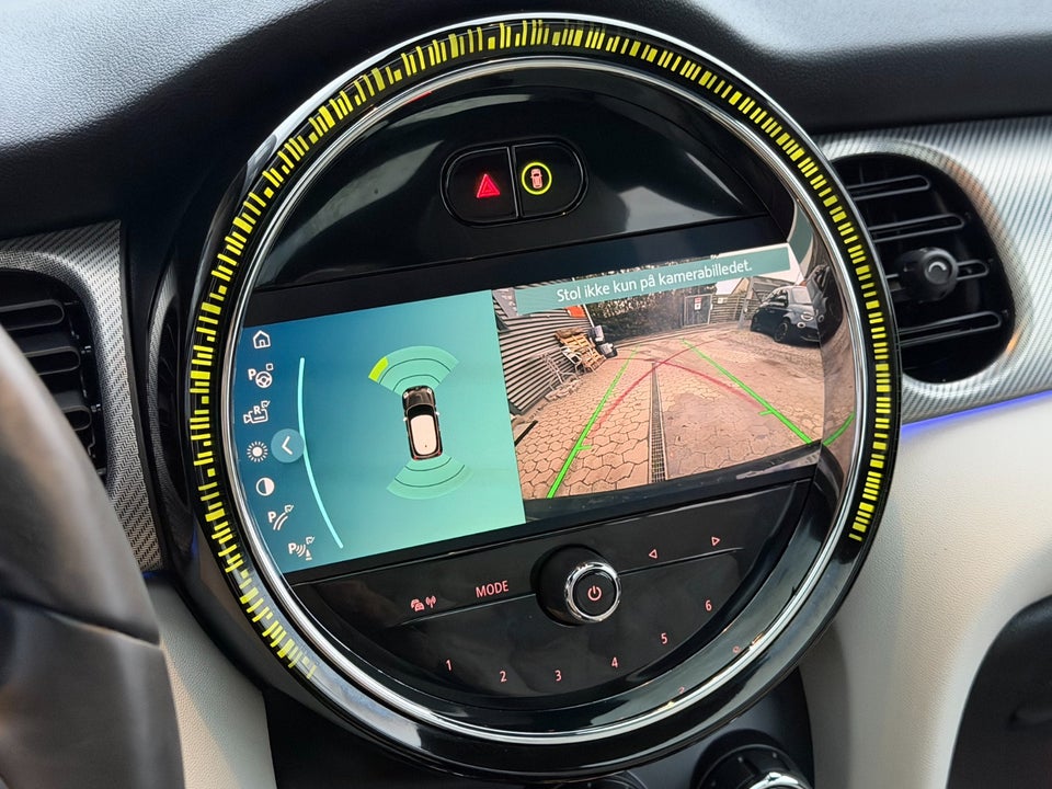 MINI Cooper SE Maximise 3d