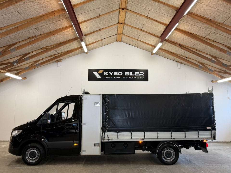 Mercedes Sprinter 319 3,0 CDi A3 Chassis aut. RWD 2d