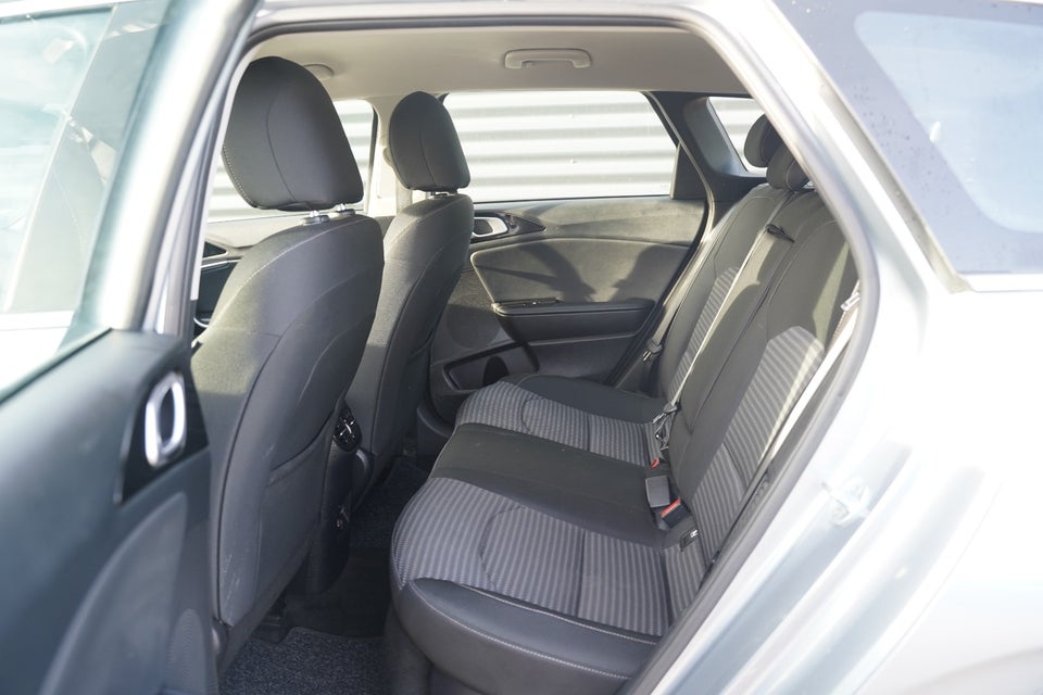 Kia Ceed 1,6 PHEV Prestige SW DCT 5d