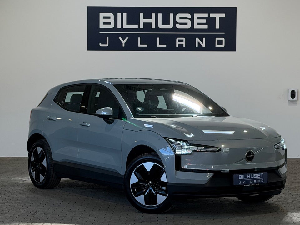 Volvo EX30 Extended Range Core 5d