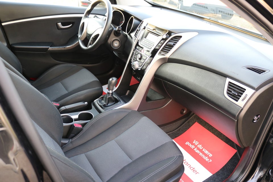 Hyundai i30 1,6 CRDi 110 Comfort Eco 5d