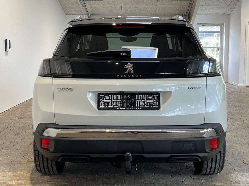 Peugeot 3008 1,6 Hybrid First Selection EAT8 5d