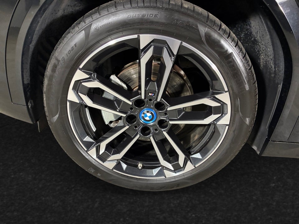 BMW iX2 eDrive20 M-Sport Premium 5d