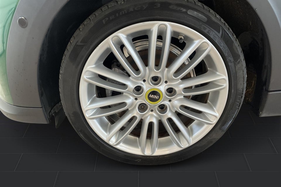 MINI Cooper SE Maximise 3d