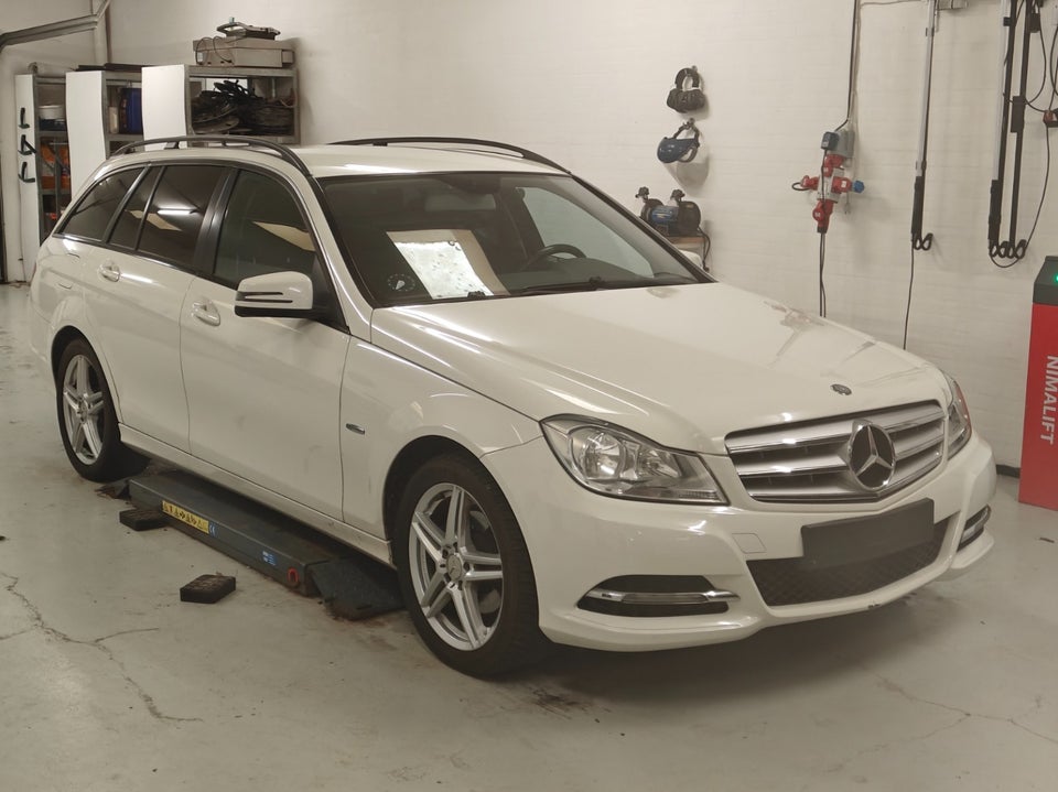 Mercedes C220 2,2 CDi stc. aut. BE 5d