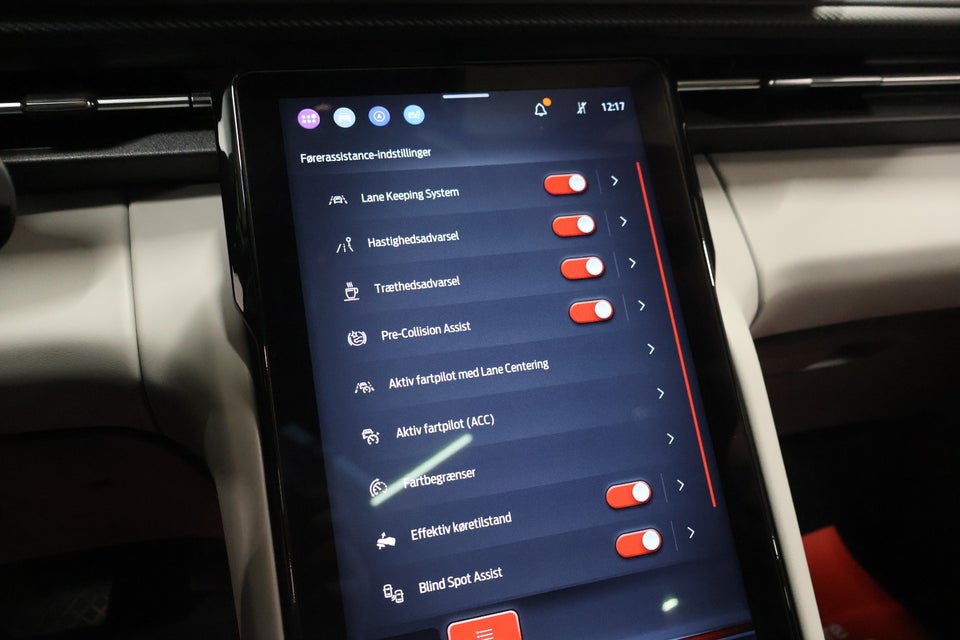 Ford Explorer 82 Premium Extended Range 5d