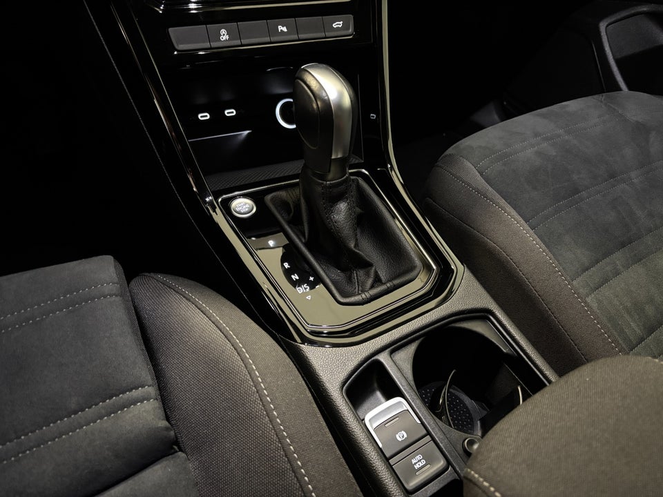 VW Touran 1,5 TSi 150 Highline DSG 7prs 5d