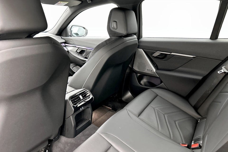 BMW i5 eDrive40 M-Sport 4d