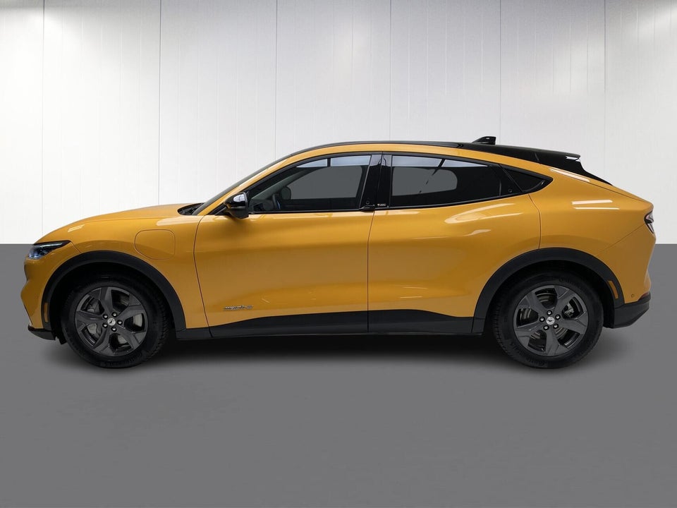 Ford Mustang Mach-E 70 Standard Range 5d