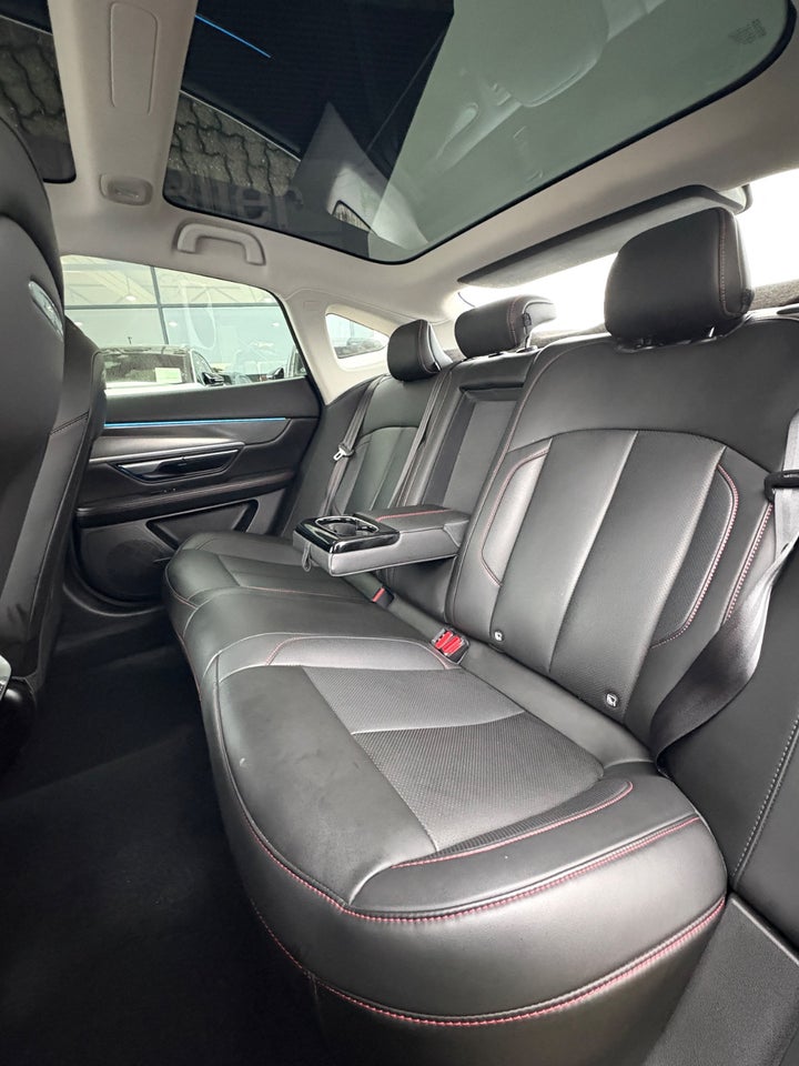 Xpeng P7 Long Range 4d