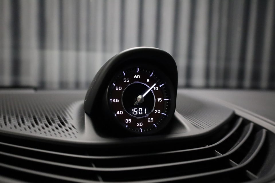 Porsche Taycan 4 Performance+ Cross Turismo 5d