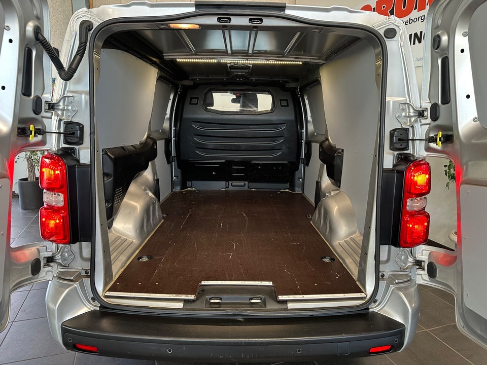 Peugeot Expert 2,0 BlueHDi 180 L3 Ultimate EAT6 Van